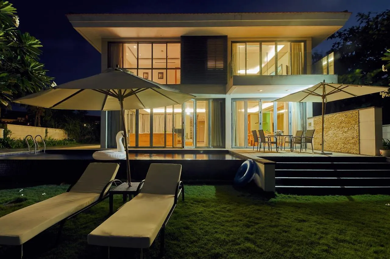 Emblemsea Luxury Villas Few Steps To The Danang Beach  Da Nang