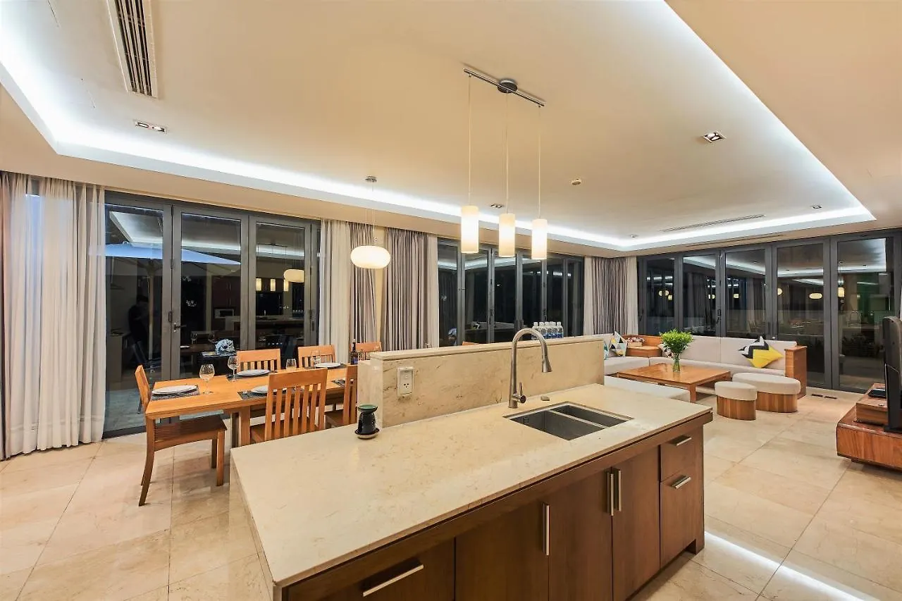 Emblemsea Luxury Villas Few Steps To The Danang Beach