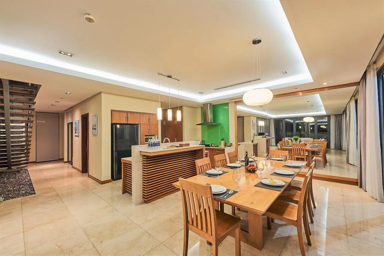 Emblemsea Luxury Villas Few Steps To The Danang Beach  다낭