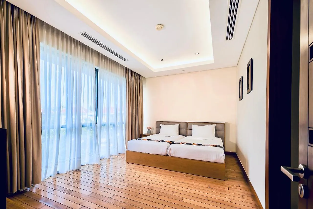 Emblemsea Luxury Villas Few Steps To The Danang Beach 0*, 다낭
