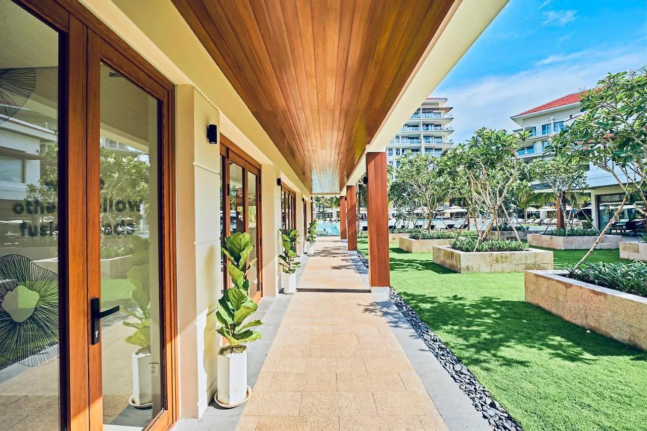 Emblemsea Luxury Villas Few Steps To The Danang Beach