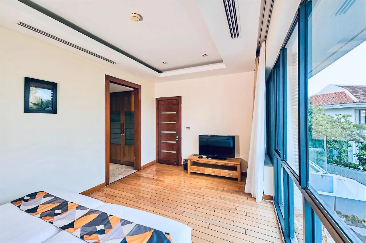 Emblemsea Luxury Villas Few Steps To The Danang Beach