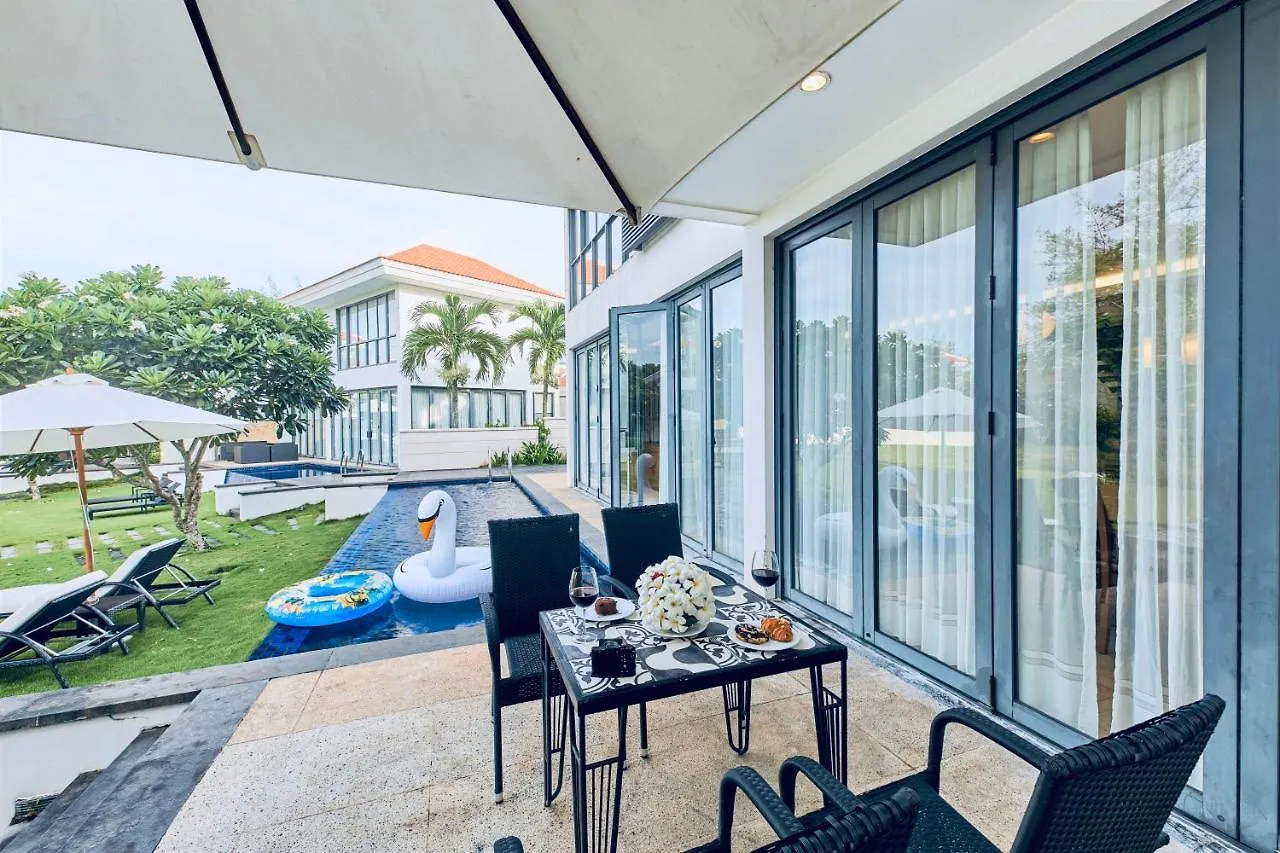 Emblemsea Luxury Villas Few Steps To The Danang Beach 베트남