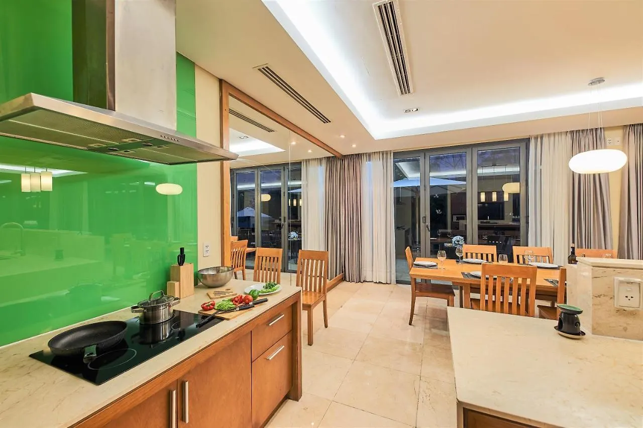 Emblemsea Luxury Villas Few Steps To The Danang Beach  다낭